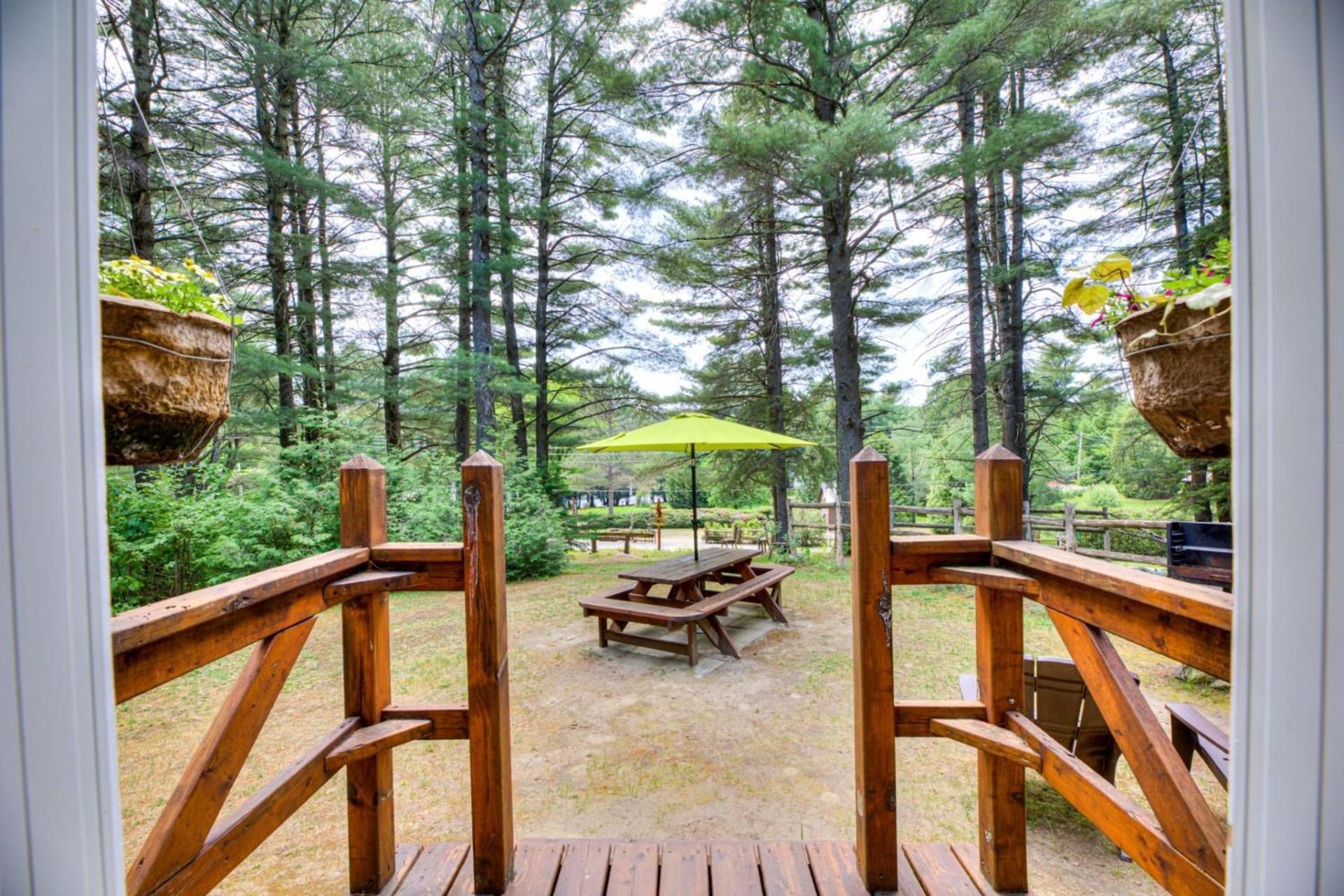 Domaine Chalets Des Pins Rawdon Εξωτερικό φωτογραφία